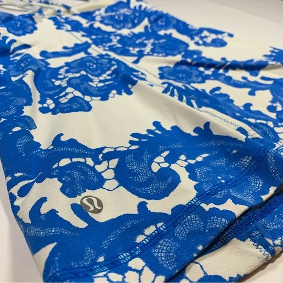 Size 4 Lululemon blue floral pattern X back active tank top - Picture 4 of 8